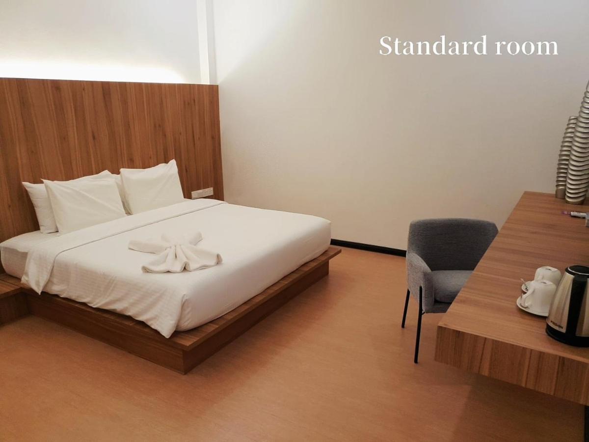 ลอต 33 บูทิก โฮเต็ล Hotel ปันไตเจอนัง ภายนอก รูปภาพ