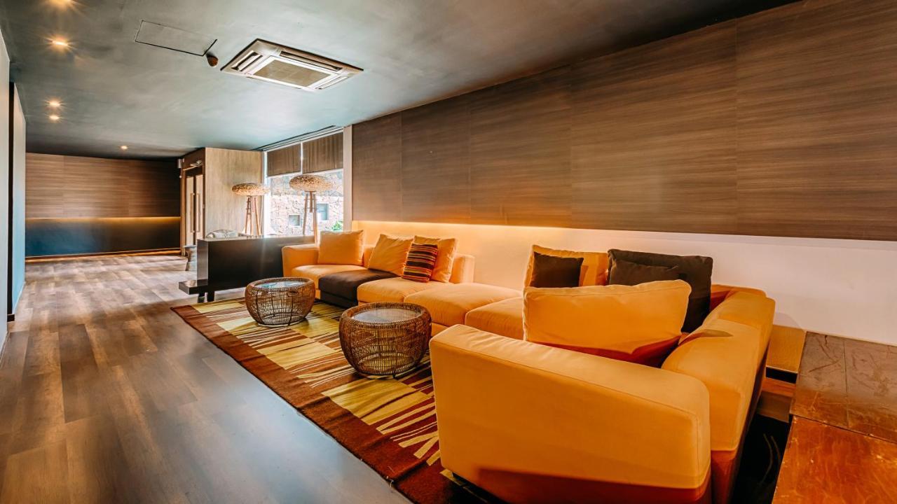 ลอต 33 บูทิก โฮเต็ล Hotel ปันไตเจอนัง ภายนอก รูปภาพ
