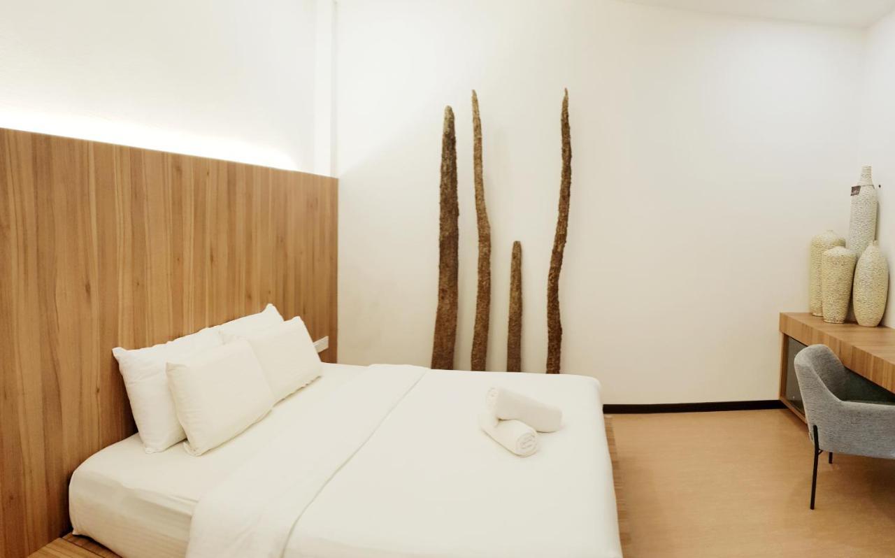 ลอต 33 บูทิก โฮเต็ล Hotel ปันไตเจอนัง ภายนอก รูปภาพ