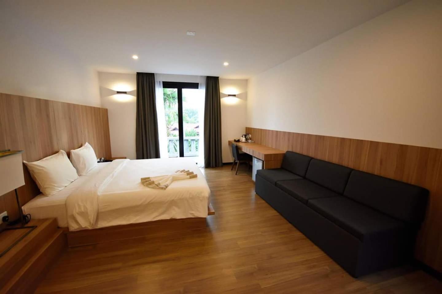 ลอต 33 บูทิก โฮเต็ล Hotel ปันไตเจอนัง ภายนอก รูปภาพ